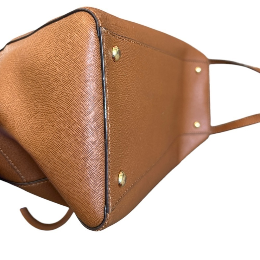 Michael Kors Saffiano Large Satchel - Picture 9 of 16